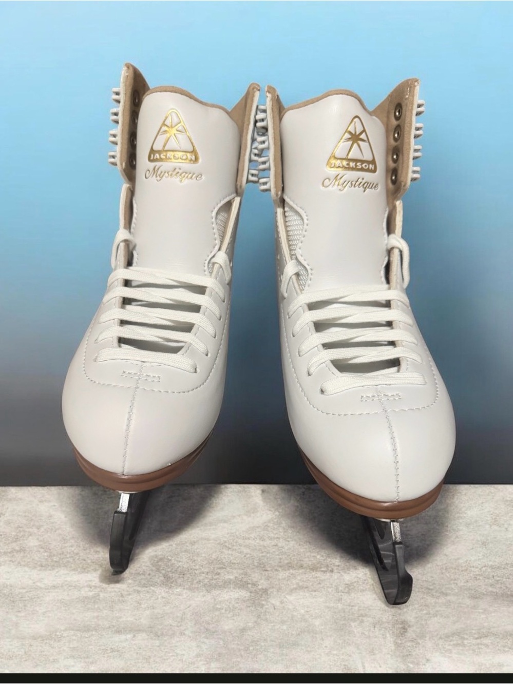 JACKSON Mystique Women's White Figure Skates with Tan Trim